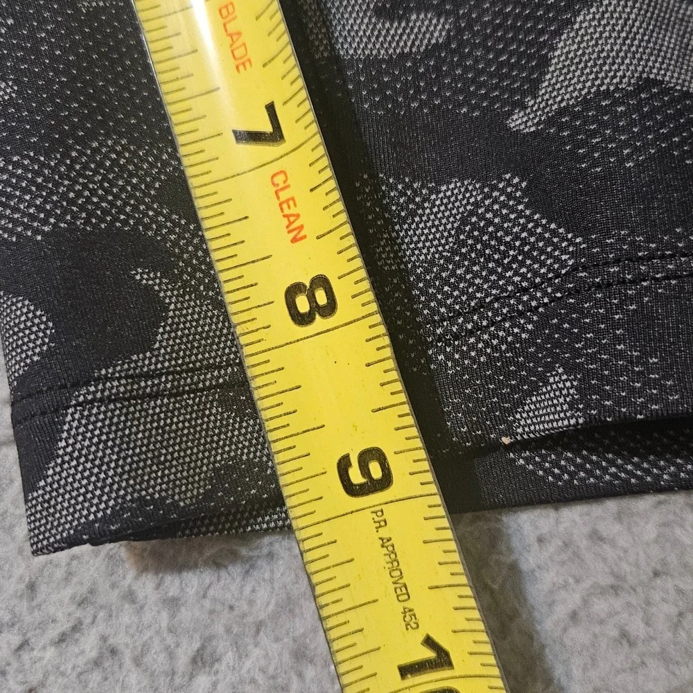 Lululemon Pace Breaker Lined Shorts Black Gray Camo‎ 9